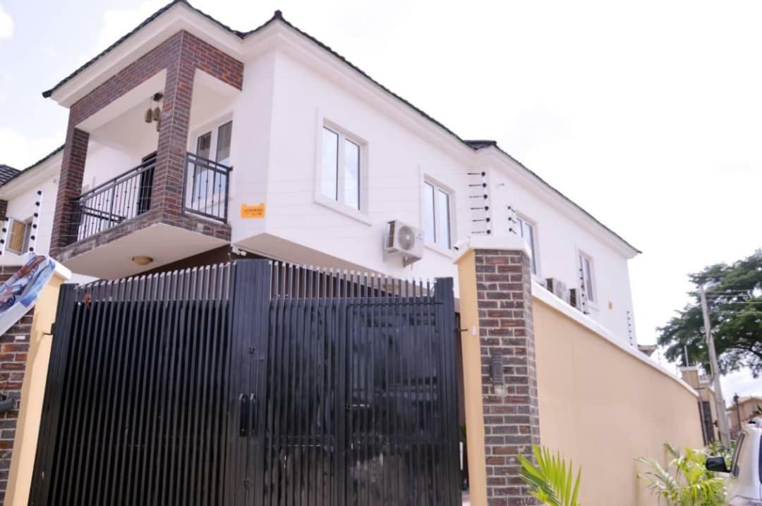 City Nest Hotel Ogombo Ngoại thất bức ảnh